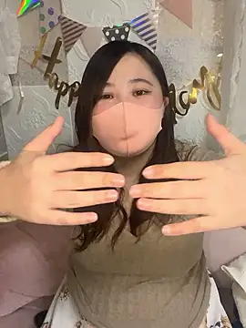 Snapshot of kotone_blossom_x chatting on December 18, 2025, 1:06 pm kotone blossom x online show from December 18, 2025, 1:06 pm