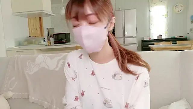 Snapshot of SUZU_1201 chatting on September 21, 2025, 12:56 am SUZU 1201 online show from September 21, 2025, 12:56 am