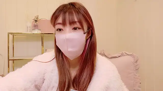 Snapshot of SUZU_1201 chatting on September 30, 2025, 12:04 am SUZU 1201 online show from September 30, 2025, 12:04 am