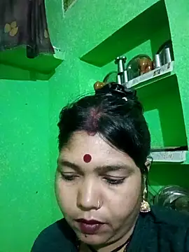 Priya tyagi online show from October 19, 2025, 11:27 pm