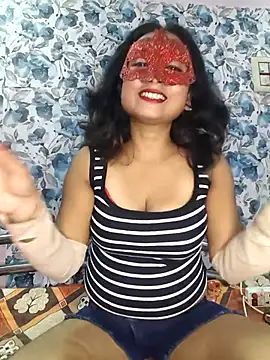 yours sugar babe online show from October 31, 2025, 11:00 am