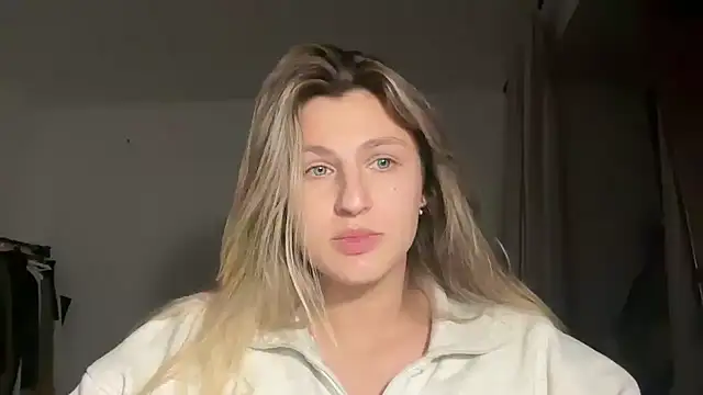 Snapshot of Calisyaa chatting on October 11, 2025, 9:13 pm Calisyaa online show from October 11, 2025, 9:13 pm