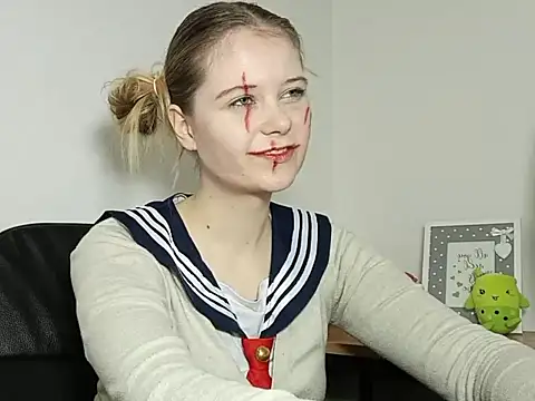 Snapshot of LydiaYoung chatting on October 31, 2025, 7:15 pm LydiaYoung online show from October 31, 2025, 7:15 pm