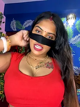 V-Hot-Sweti online show from November 3, 2025, 5:14 pm