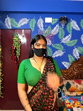 V-Hot-Sweti online show from November 13, 2025, 9:30 am