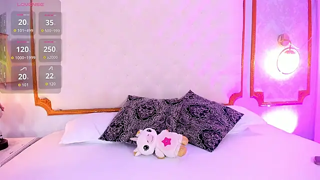 Snapshot of Manelyk_evanss_ chatting on September 9, 2025, 11:21 am Manelyk evanss online show from September 9, 2025, 11:21 am