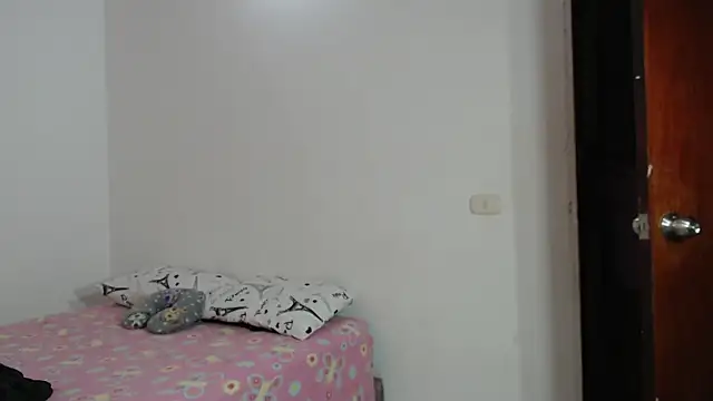 MichellSexxx online show from October 23, 2025, 8:18 pm