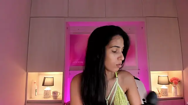 LexxaQueen online show from November 26, 2025, 4:02 am