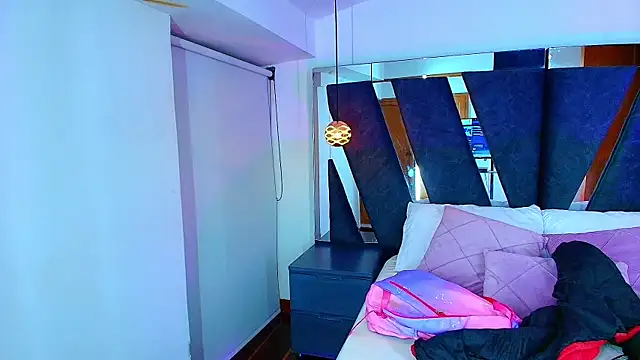 alaska  williams   online show from December 19, 2025, 11:34 pm