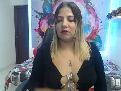 tiana breeze online show from September 9, 2025, 1:49 am