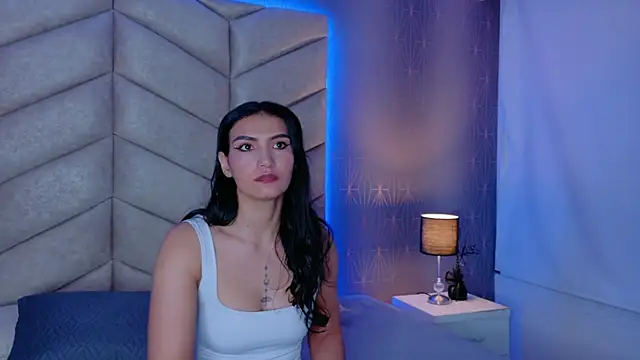 samiradoll online show from September 12, 2025, 4:01 am