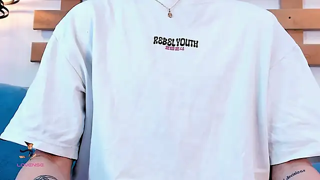 Snapshot of ArianaSantana chatting on October 30, 2025, 12:50 pm ArianaSantana online show from October 30, 2025, 12:50 pm