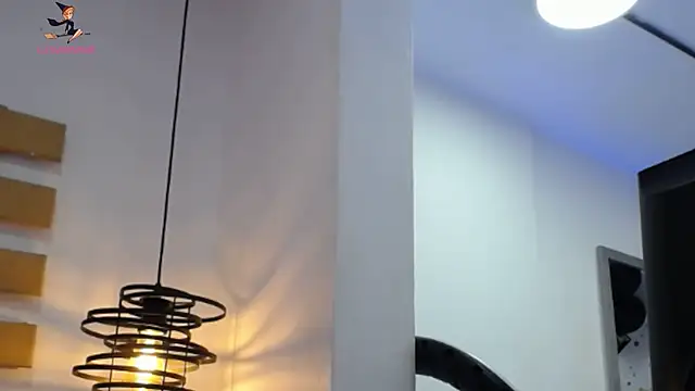 Snapshot of ArianaSantana chatting on October 31, 2025, 1:12 pm ArianaSantana online show from October 31, 2025, 1:12 pm