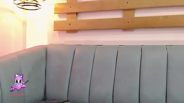 Snapshot of ArianaSantana chatting on November 6, 2025, 12:50 pm ArianaSantana online show from November 6, 2025, 12:50 pm