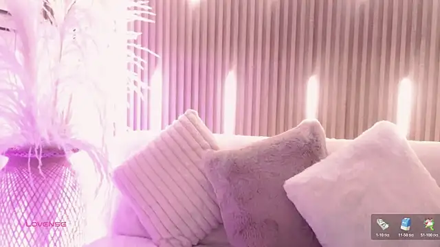 Snapshot of ArianaSantana chatting on November 13, 2025, 12:48 pm ArianaSantana online show from November 13, 2025, 12:48 pm