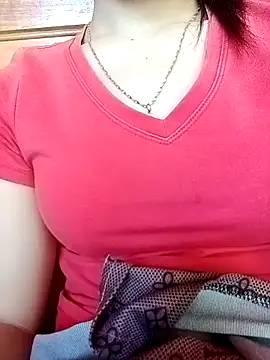 LucyyLy online show from September 12, 2025, 2:22 am