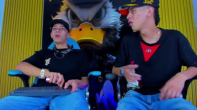 Dante Brown1  online show from November 28, 2025, 9:06 pm