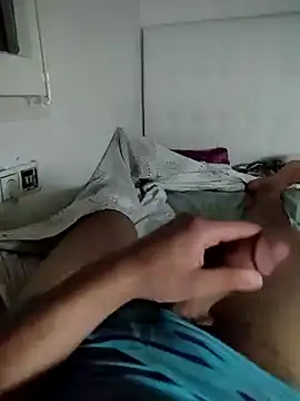 Yazaza1999 online show from September 18, 2025, 12:01 am