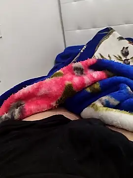 Yazaza1999 online show from September 27, 2025, 6:07 am