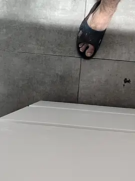 Yazaza1999 online show from October 19, 2025, 8:09 pm