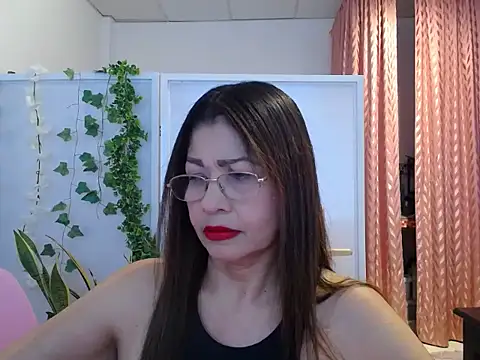 Snapshot of Manuela_lara_ chatting on September 26, 2025, 2:43 pm Manuela lara online show from September 26, 2025, 2:43 pm
