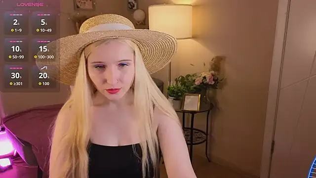 Milana Key online show from November 28, 2025, 12:13 am