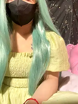 swallow-nice online show from October 31, 2025, 2:56 am