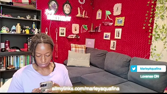 Snapshot of MarleyAquafina chatting on September 22, 2025, 1:13 pm MarleyAquafina online show from September 22, 2025, 1:13 pm