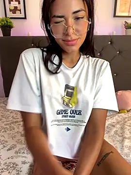 Snapshot of Im_Lyan chatting on September 28, 2025, 4:01 pm Im Lyan online show from September 28, 2025, 4:01 pm