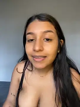  Chloe Smith online show from October 7, 2025, 7:00 pm