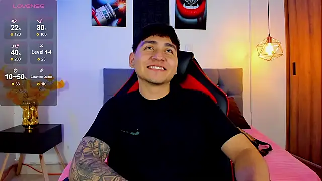 Snapshot of Nicolas_James_Sc chatting on September 25, 2025, 5:05 pm Nicolas James Sc online show from September 25, 2025, 5:05 pm