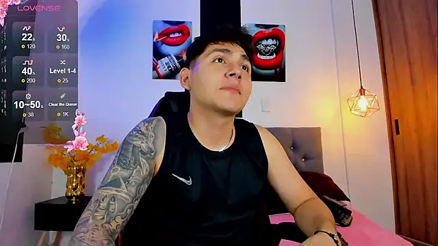 Snapshot of Nicolas_James_Sc chatting on September 27, 2025, 3:06 pm Nicolas James Sc online show from September 27, 2025, 3:06 pm