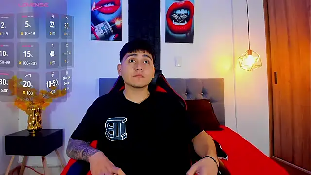 Snapshot of Nicolas_James_Sc chatting on October 8, 2025, 1:42 pm Nicolas James Sc online show from October 8, 2025, 1:42 pm