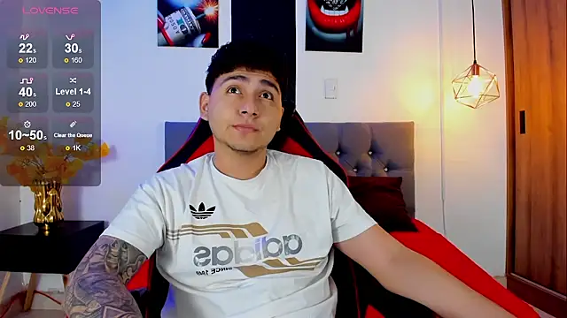 Snapshot of Nicolas_James_Sc chatting on October 15, 2025, 1:55 pm Nicolas James Sc online show from October 15, 2025, 1:55 pm