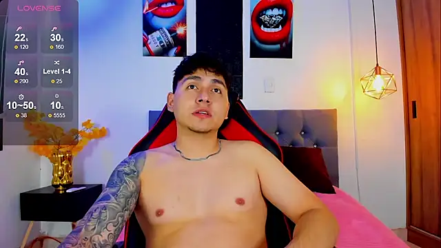 Snapshot of Nicolas_James_Sc chatting on November 26, 2025, 1:45 pm Nicolas James Sc online show from November 26, 2025, 1:45 pm