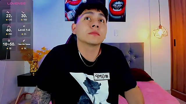 Snapshot of Nicolas_James_Sc chatting on November 30, 2025, 1:15 pm Nicolas James Sc online show from November 30, 2025, 1:15 pm