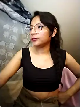 Snapshot of Regina_Shine chatting on November 7, 2025, 3:28 am Regina Shine online show from November 7, 2025, 3:28 am