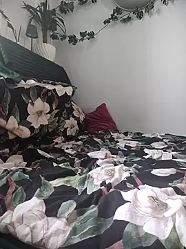 Snapshot of BabyFaceMia chatting on November 5, 2025, 12:38 pm BabyFaceMia online show from November 5, 2025, 12:38 pm