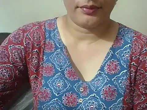 Snapshot of rekha_09 chatting on September 15, 2025, 7:30 am rekha 09 online show from September 15, 2025, 7:30 am