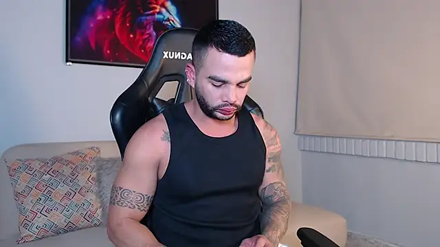 Snapshot of Bruno_De_Lucaa_ chatting on September 9, 2025, 2:22 am Bruno De Lucaa online show from September 9, 2025, 2:22 am