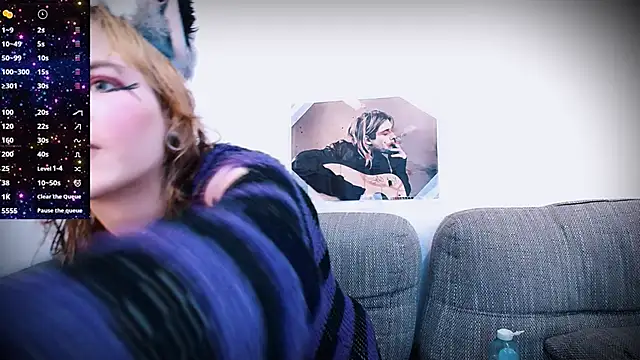 Snapshot of SparkyFerret chatting on October 30, 2025, 8:27 am SparkyFerret online show from October 30, 2025, 8:27 am