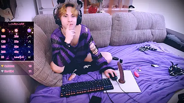 Snapshot of SparkyFerret chatting on November 23, 2025, 7:46 pm SparkyFerret online show from November 23, 2025, 7:46 pm