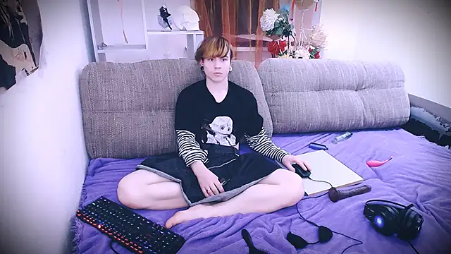 Snapshot of SparkyFerret chatting on November 30, 2025, 6:23 pm SparkyFerret online show from November 30, 2025, 6:23 pm