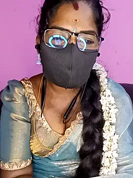 Snapshot of tamilammukuttyy chatting on September 9, 2025, 5:12 pm tamilammukuttyy online show from September 9, 2025, 5:12 pm