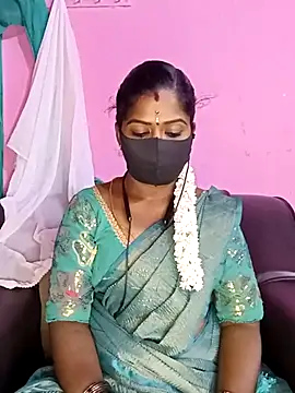 Snapshot of tamilammukuttyy chatting on September 10, 2025, 1:44 pm tamilammukuttyy online show from September 10, 2025, 1:44 pm