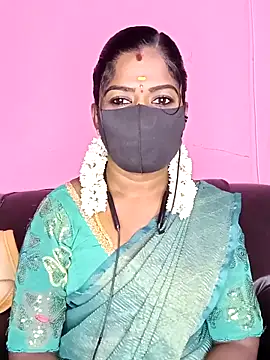 Snapshot of tamilammukuttyy chatting on September 28, 2025, 3:17 pm tamilammukuttyy online show from September 28, 2025, 3:17 pm