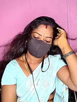 Snapshot of tamilammukuttyy chatting on September 30, 2025, 4:06 am tamilammukuttyy online show from September 30, 2025, 4:06 am