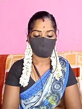 Snapshot of tamilammukuttyy chatting on November 17, 2025, 4:57 pm tamilammukuttyy online show from November 17, 2025, 4:57 pm