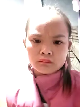 Snapshot of xinhxinhcute chatting on September 11, 2025, 10:32 pm xinhxinhcute online show from September 11, 2025, 10:32 pm