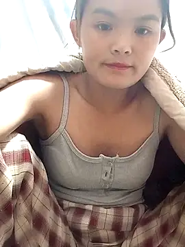 Snapshot of xinhxinhcute chatting on October 21, 2025, 11:11 am xinhxinhcute online show from October 21, 2025, 11:11 am